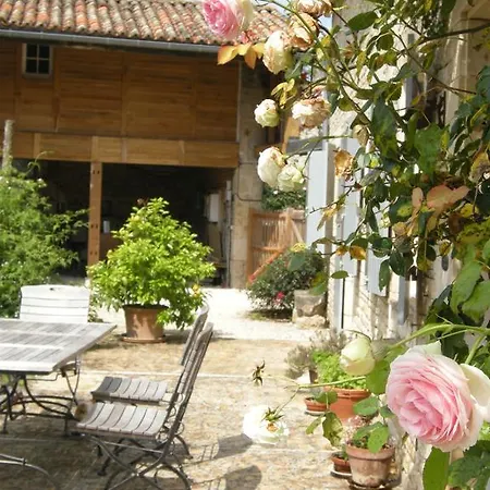 Bed & Breakfast Couette Et Potager D'antan Melle (Deux-Sevres)